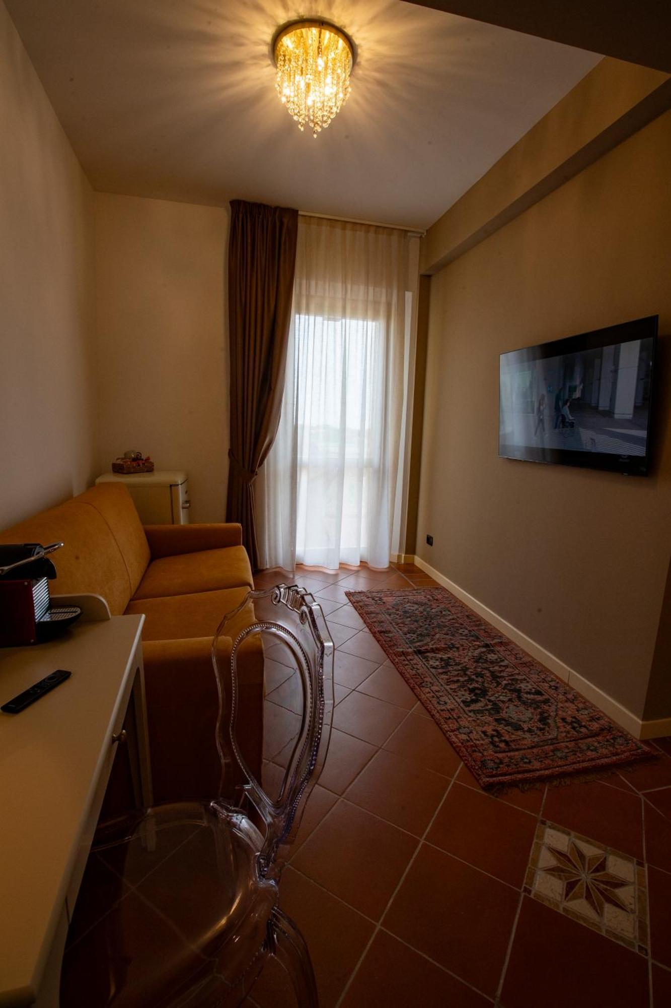Albergo Cane Dozza Buitenkant foto