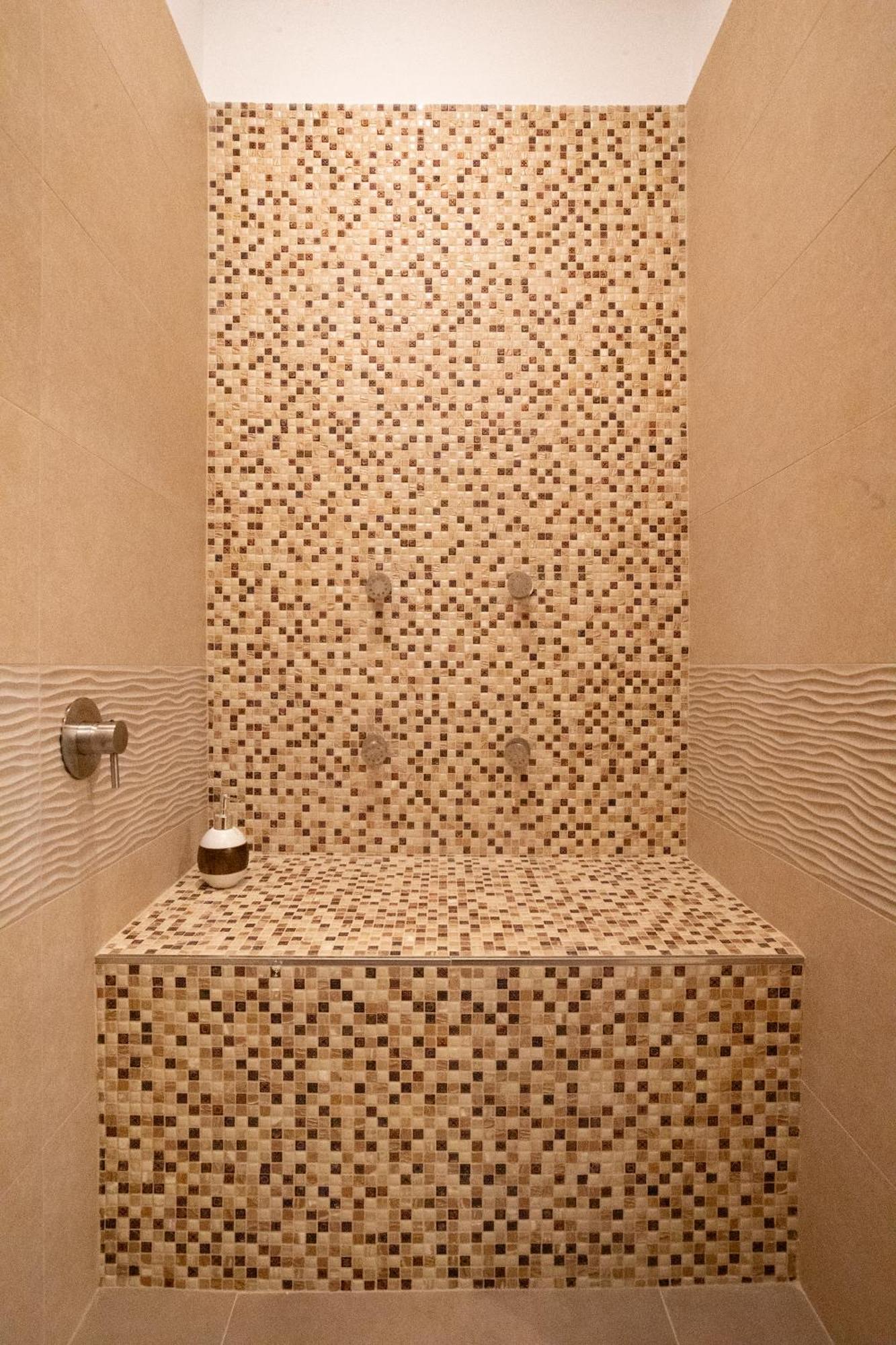 Albergo Cane Dozza Buitenkant foto